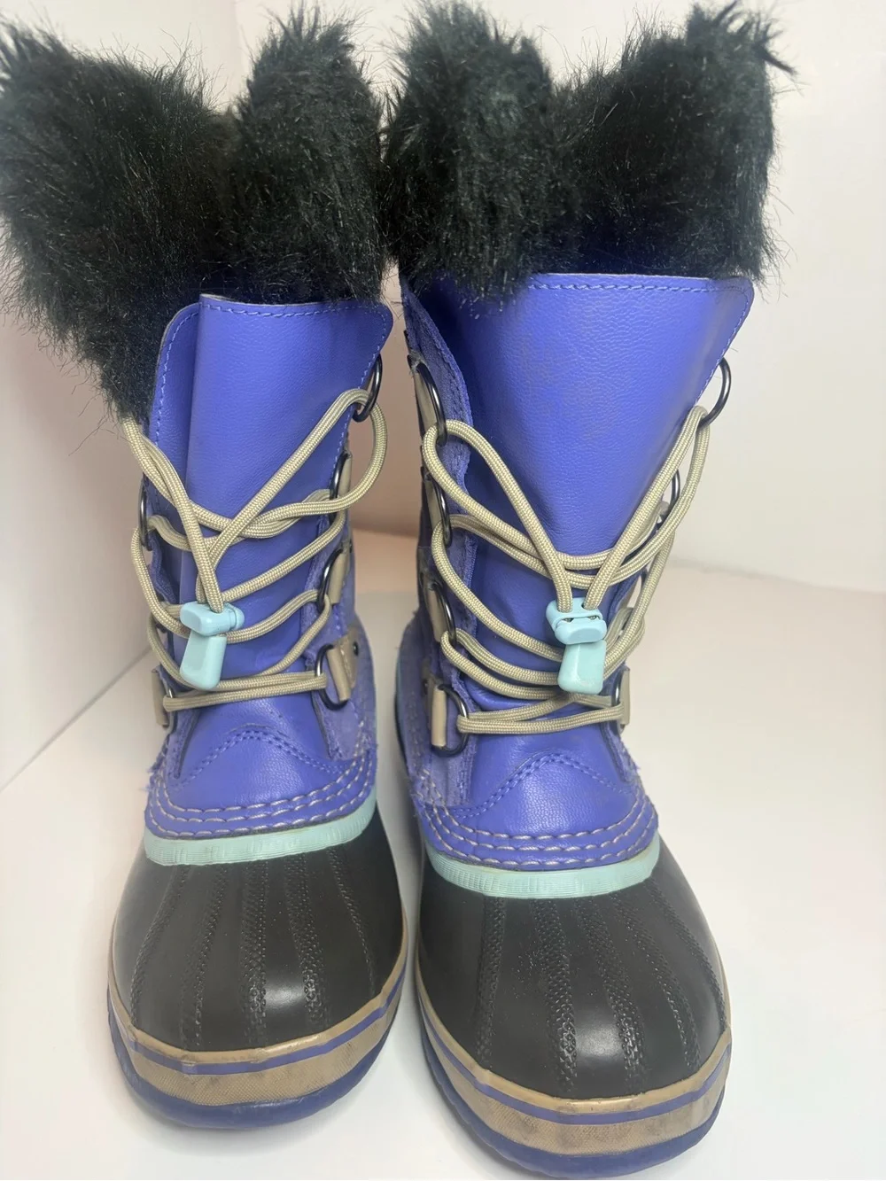 Sorel features joan
